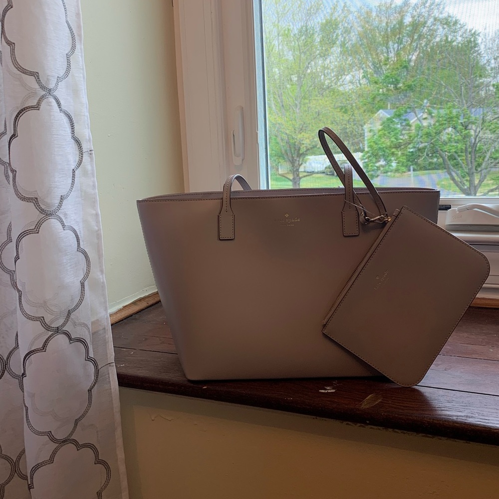 Kate Spade NWT Small Harmony Bennet Place Lilac